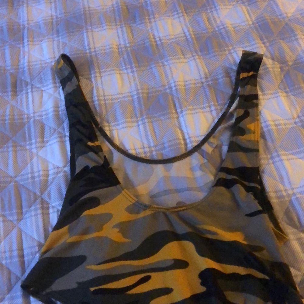 Bodysuit - Picture 2 of 3